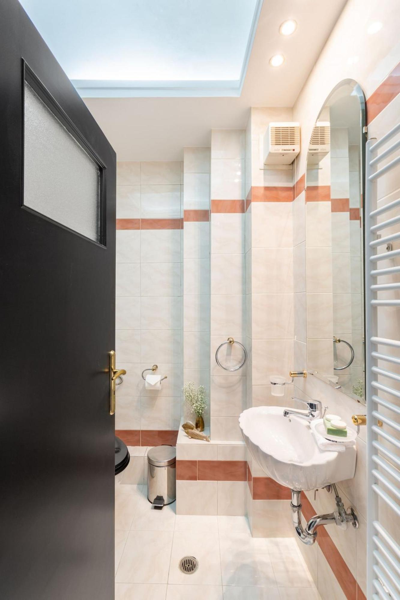 Fresh Detailed Stylish Apartment At Acropolis Athens Luaran gambar